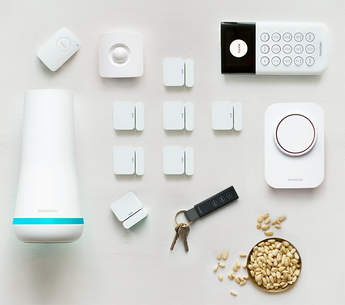 SimpliSafe Ss3 refurbished system 13 pieces Home Security System